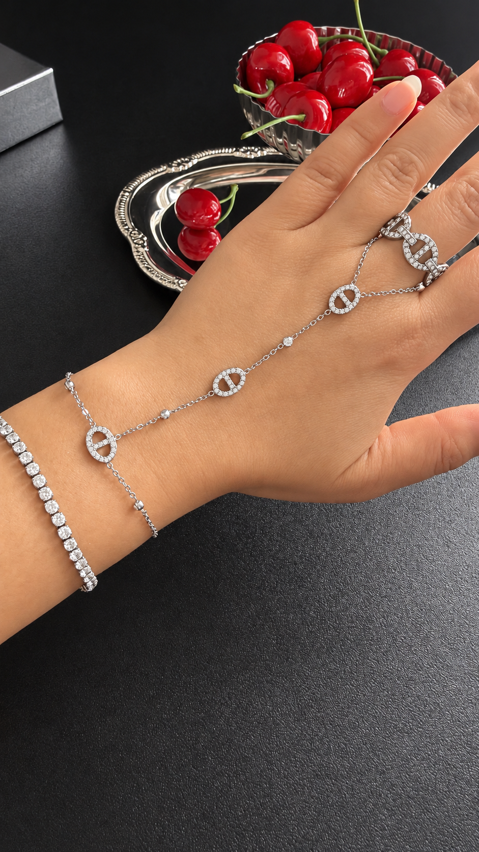 Chaine de mains- Maya